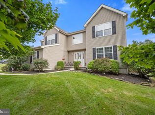 5 Orchard Dr, Mullica Hill, NJ 08062