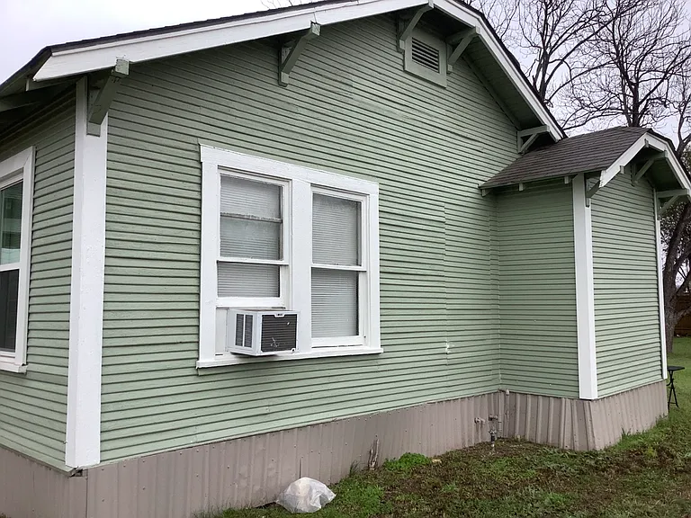 201 E Kingsbury St — Photo 11