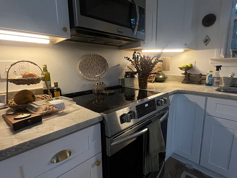 612 Martine Rd — Photo 15