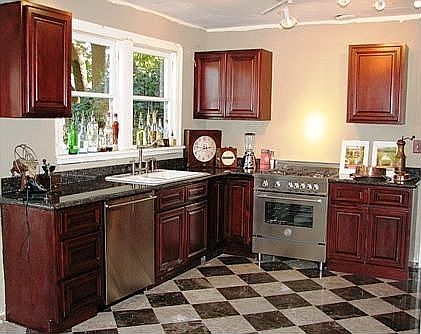 5th image of 636 Valle Vista Ave