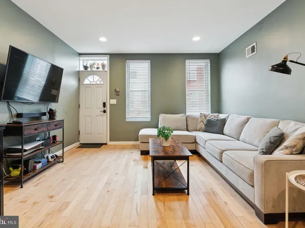 2028 McClellan St, Philadelphia, PA 19145