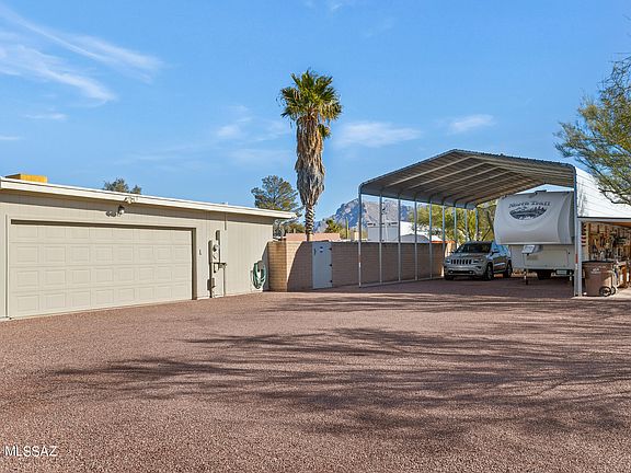 2nd image of 6720 N Rapallo Pl