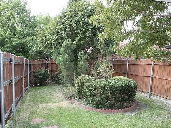 5th image of 3037 Brookshire Dr
