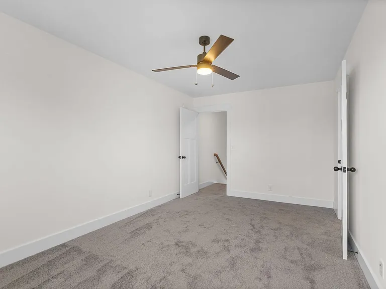 3873 Jockey Dr — Photo 17