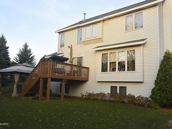5th image of 6467 Sugarmill Ct SE