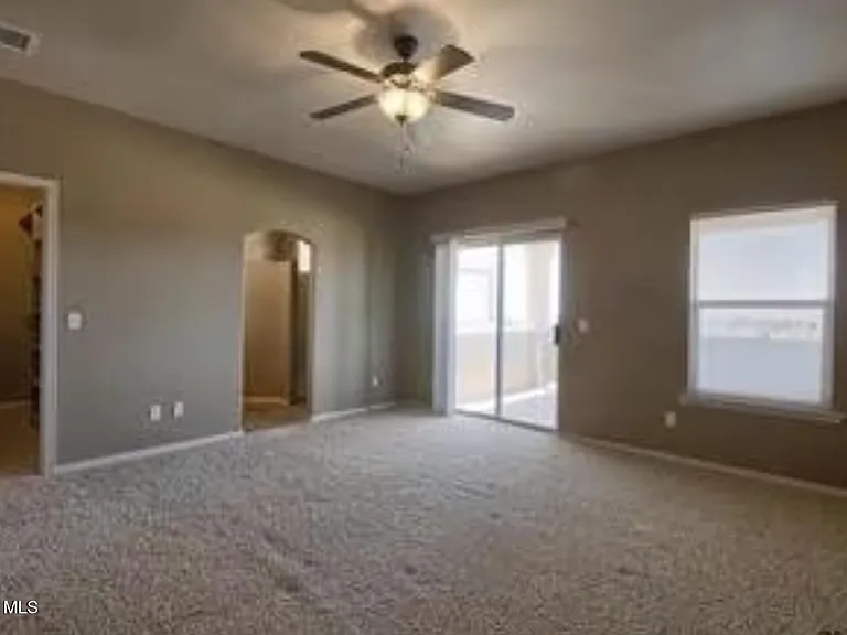 533 Green Village Ct — Photo 6