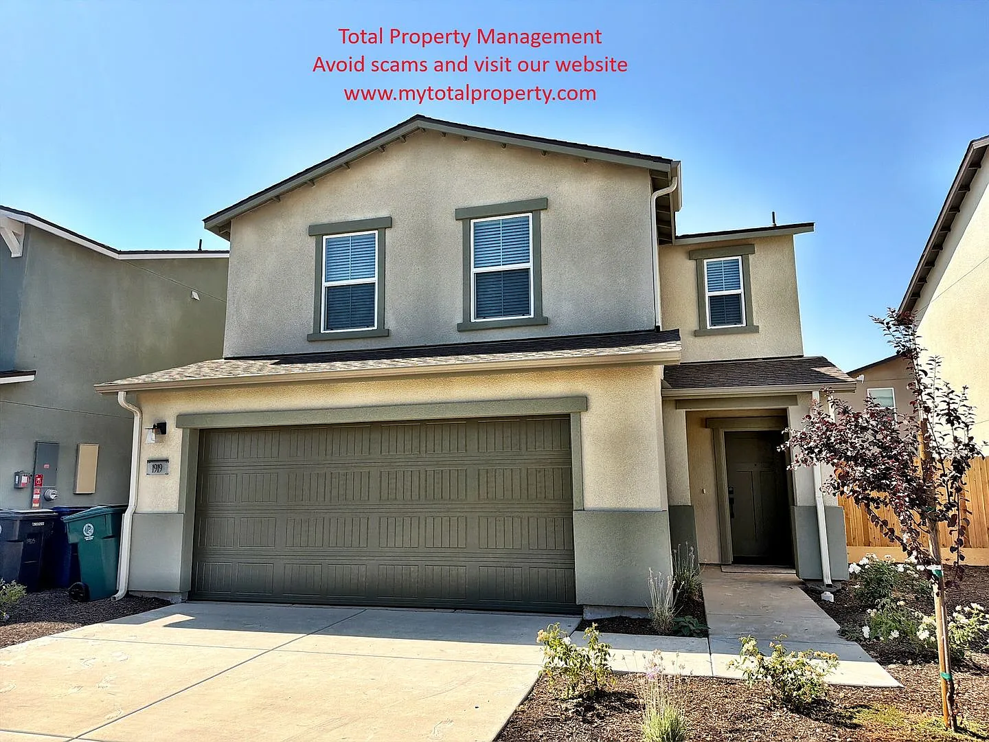 1919 Oak Falls Ct- 3 Bed 3 Bath- Solar- Tulare — Photo 1
