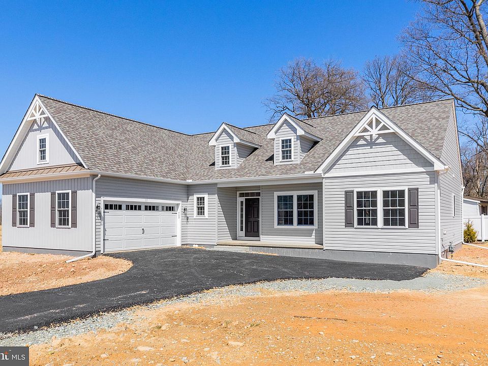 1st image of 244 Buckingham St Lot 87
