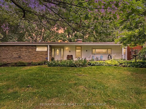 3rd image of 46 Melrose Dr