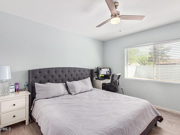 5th image of 941 W MANHATTON Drive