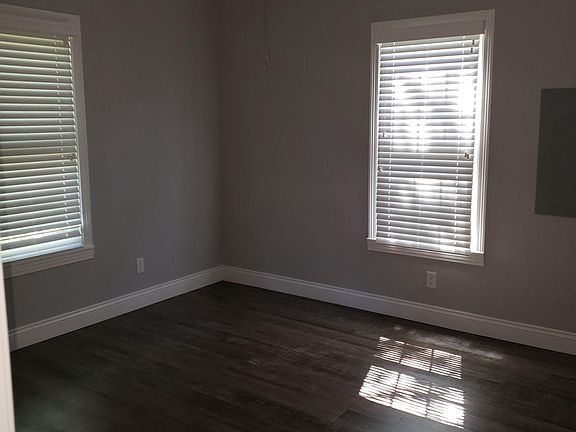 5th image of 315 Holland St