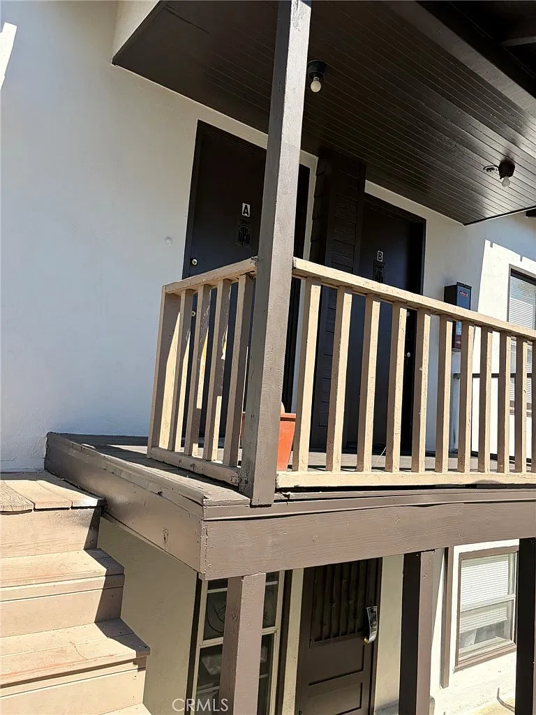 1 bed, 1056 sqft, $2,000 — Photo 1