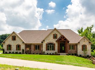 4200 Hidden Bluff Ct, Louisville, KY