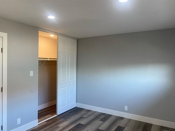 3rd image of 27086 Manon Ave #4B