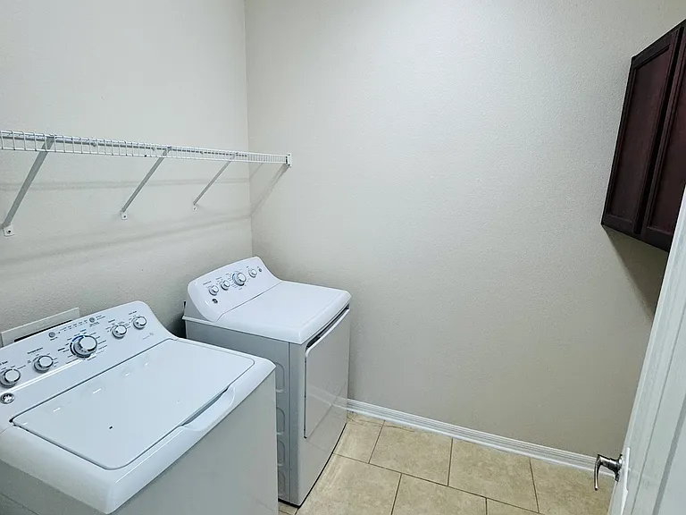 20204 Autumn Fern Ave — Photo 16