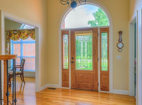 2nd image of 4807 Brentwood Dr