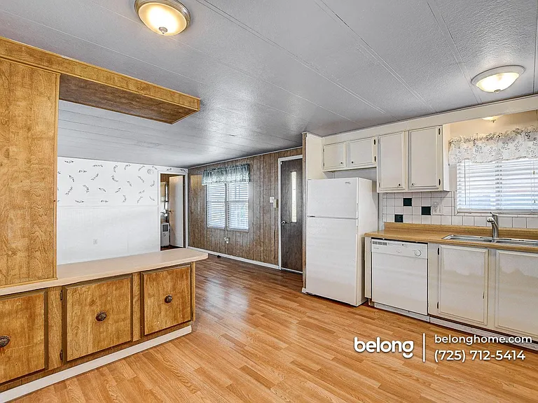 3481 Cape Cod Dr — Photo 25