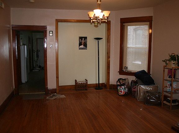 3rd image of 4228 W Potomac Ave