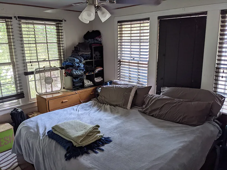 3711 Tom Green St #B — Photo 17