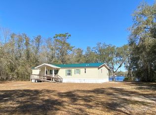 159 SE Oak Tree Rd, Branford, FL 32008