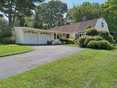 12 Clarkson Drive, Farmingville, NY, 11738
