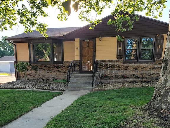 3rd image of 1411 N Kruse Ave