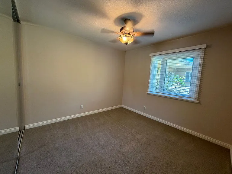 4437 Mentone St #8 — Photo 9
