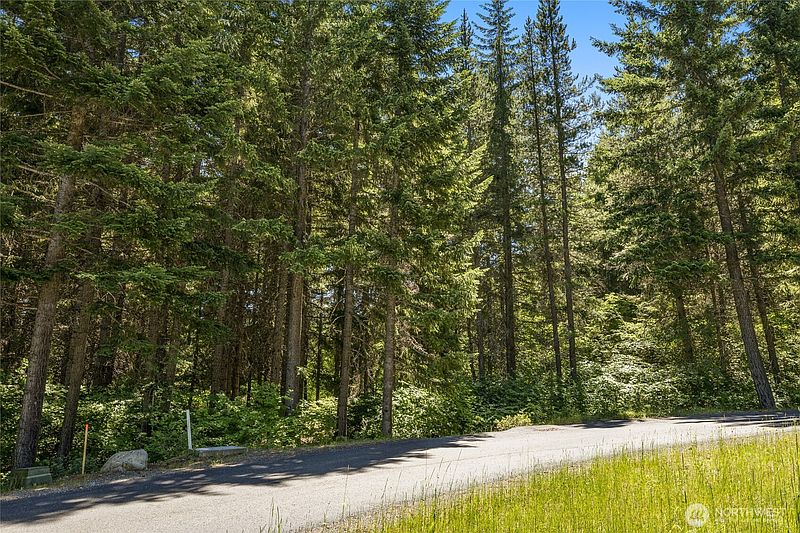 2nd image of 30 Scatter Creek Loop