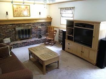 3rd image of 54 Claremont Dr