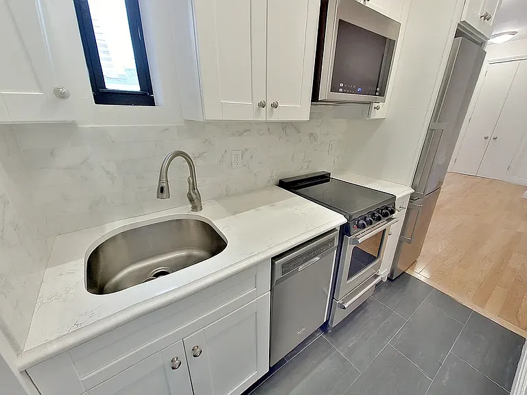 101 Lexington Ave #4D — Photo 5