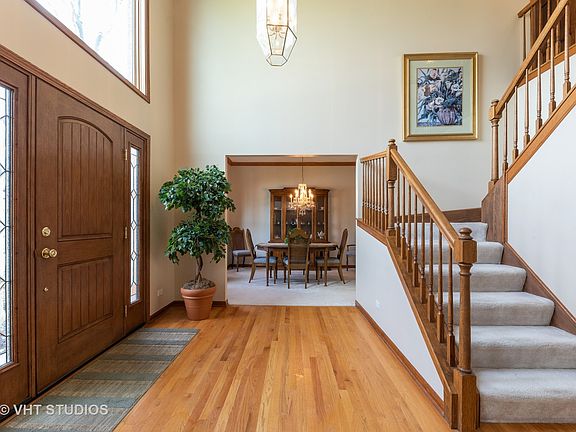 4th image of 819 Lakeland Dr