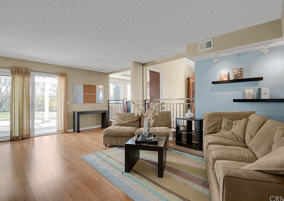 1st image of 13142 Estes Cir
