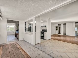 1420 Vegas Valley Dr APT 20, Las Vegas, NV 89169