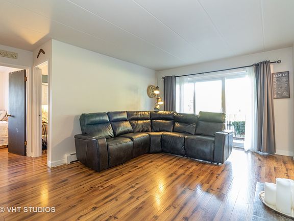 4th image of 6530 W 94th Pl APT 1B