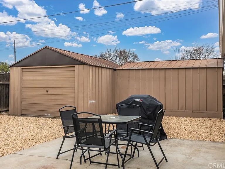 716 N Orange St — Photo 24