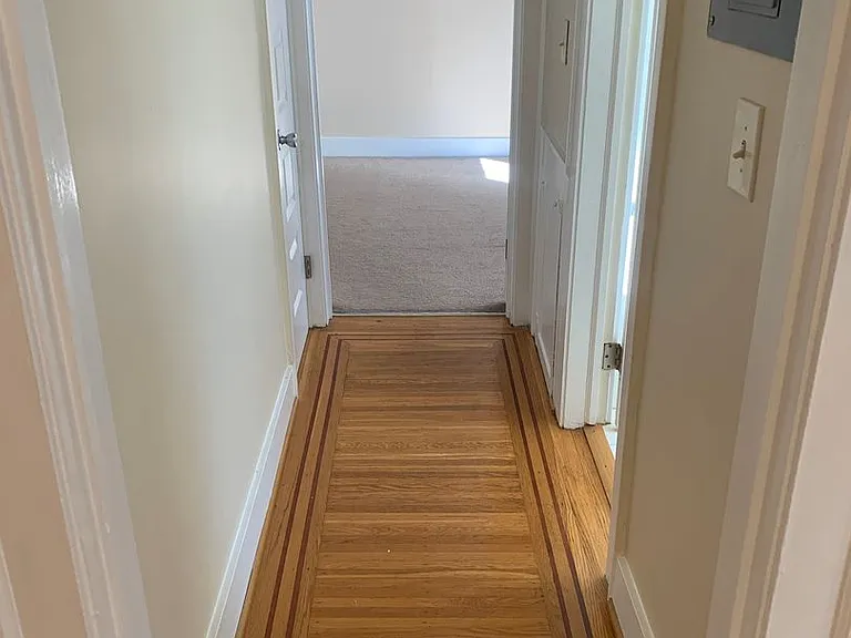 2424 Glenmary Ave — Photo 6