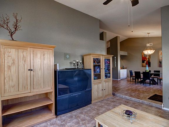 3rd image of 4159 E Vista Dr