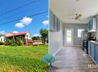 5224 Old Walkertown Rd, Winston Salem, NC 27105