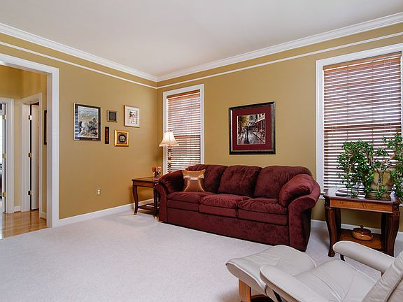 3rd image of 47323 Westwood Pl