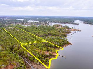 202 Mills Road, Oriental, NC 28571