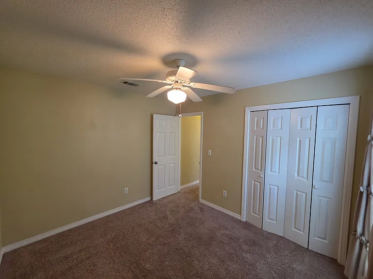148 Meadowbrook Ct — Photo 26
