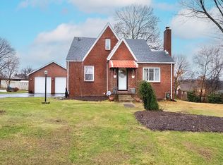 2544 Virginia Dr, New Kensington, PA