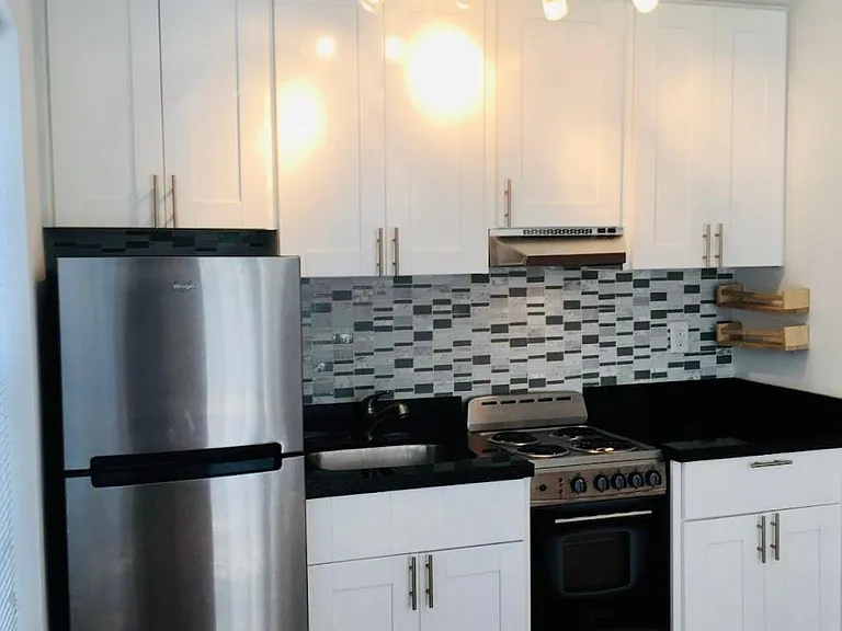 2573 Trapp Ave #B — Photo 9