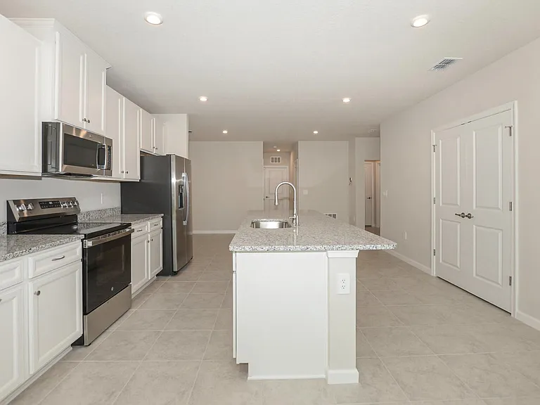 9611 SW Libertas Way — Photo 8