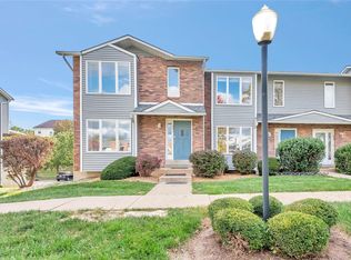 601 King Dr, Saint Charles, MO 63303