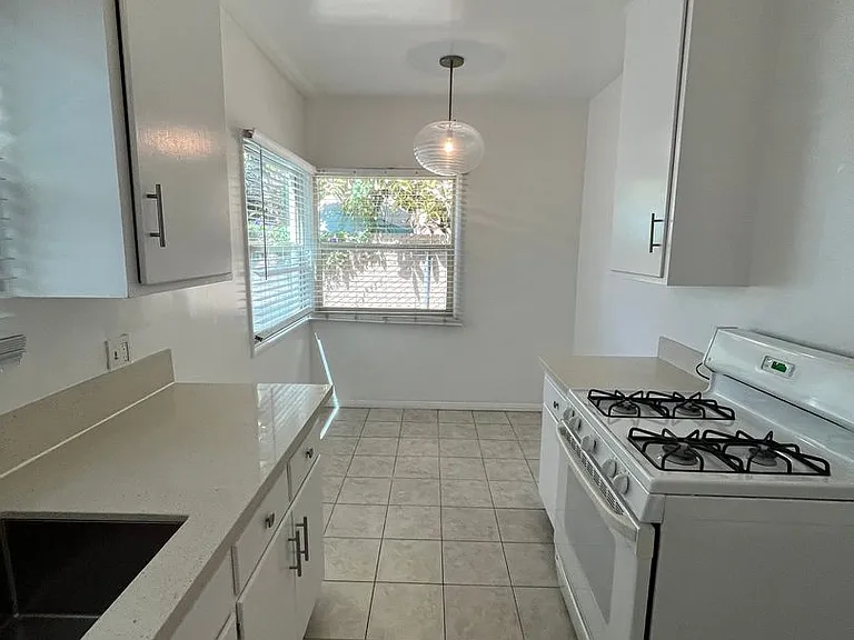 30 N Alboni Place 25 Bonito Ave — Photo 12
