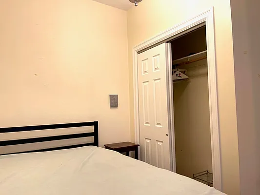 Rented by Oxford Property Group | media 25