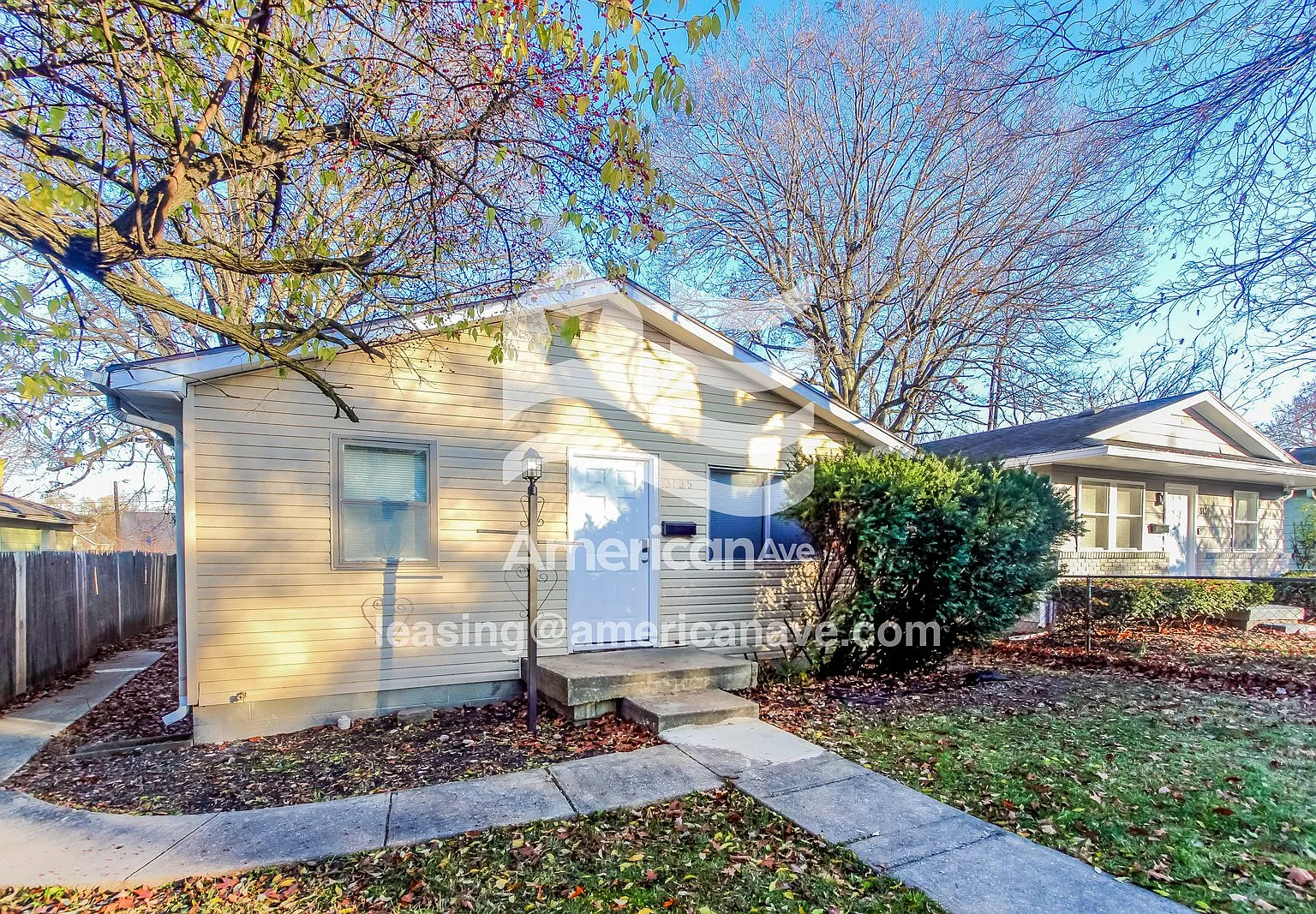 3 bed, 1.0 bath, 1200 sqft, $1,097 — Photo 2