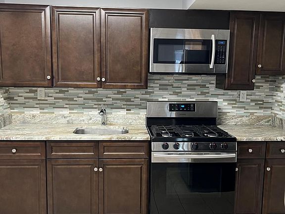 2nd image of 4900 Pine St #13R