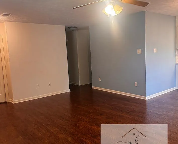 1855 Arden Ln — Photo 9